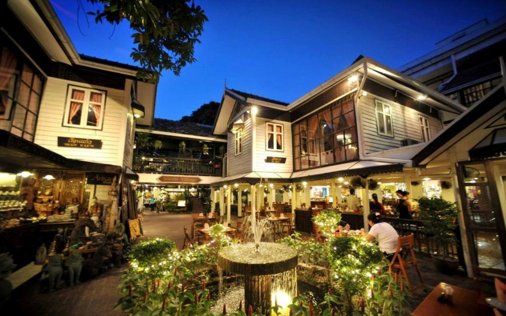 Silom Village Inn Bangkok Exterior foto