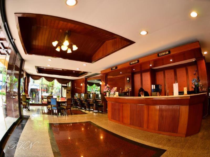 Silom Village Inn Bangkok Exterior foto