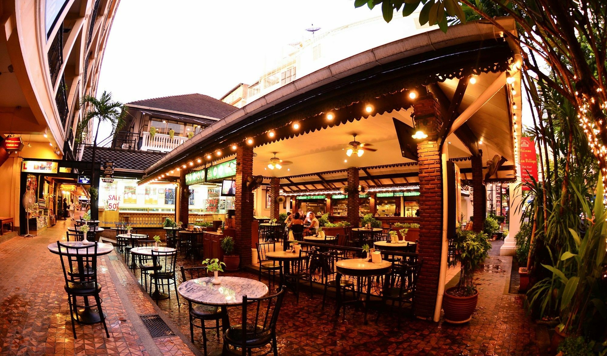 Silom Village Inn Bangkok Exterior foto