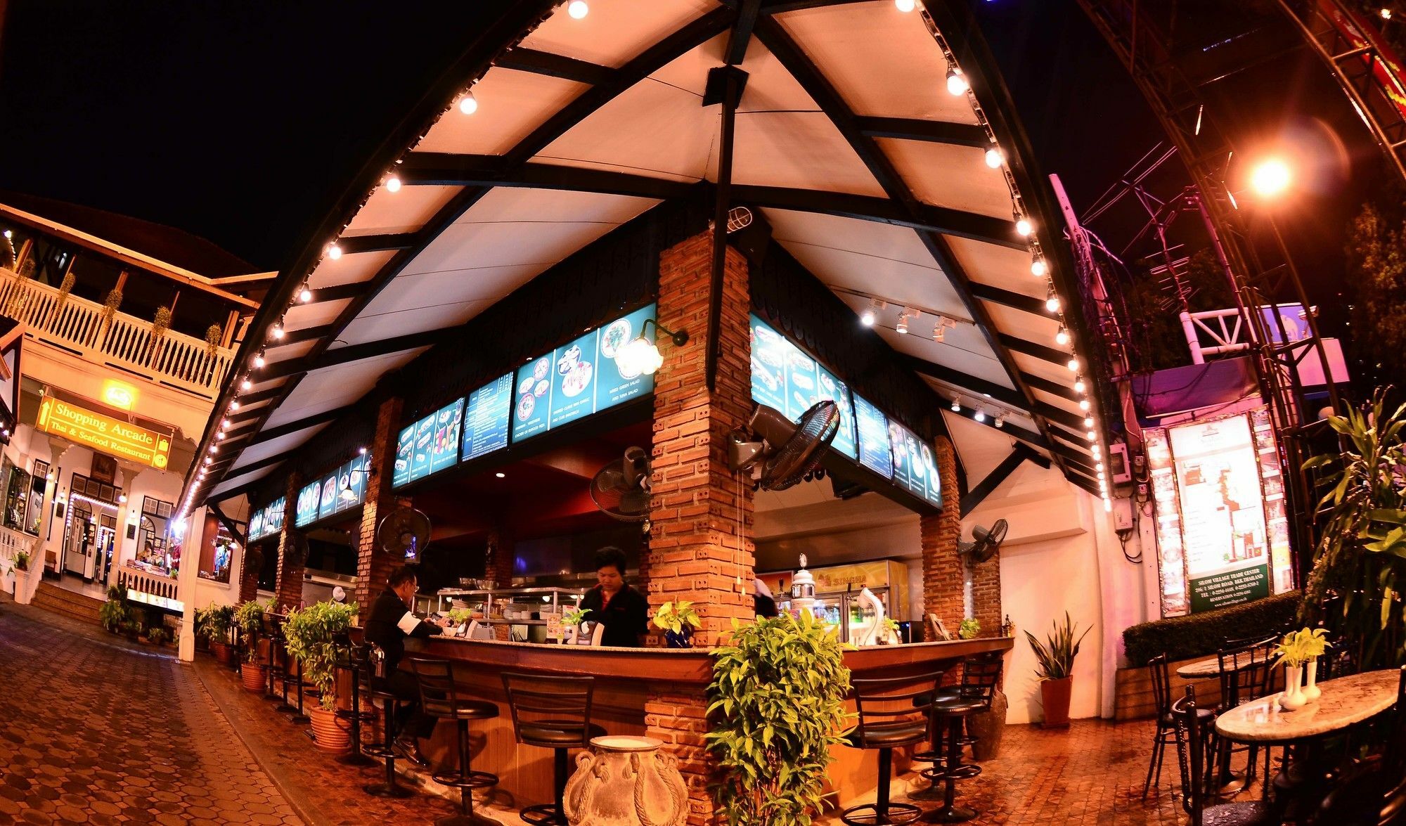 Silom Village Inn Bangkok Exterior foto